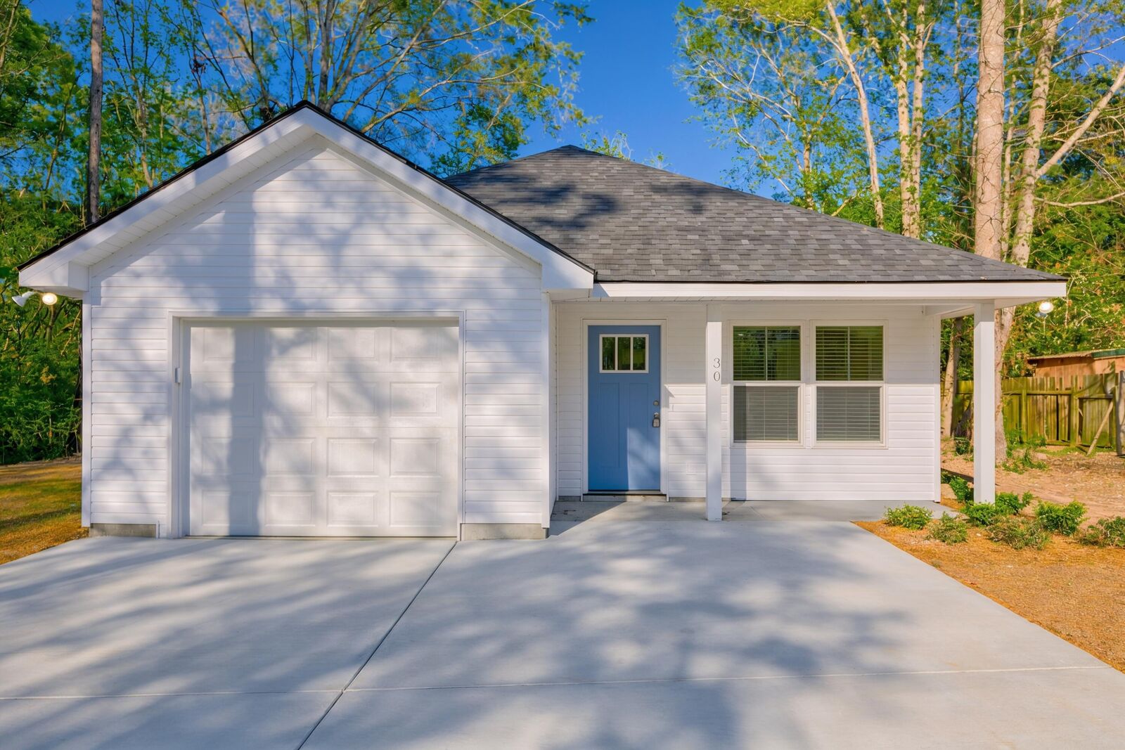 Property Photo:  30 Bonnie Burn Rd Road  SC 29445 