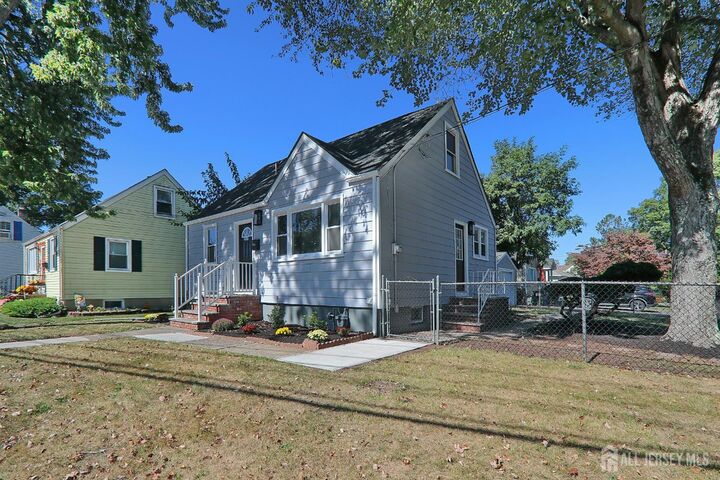 Property Photo:  2715 Maple Avenue  NJ 07080 