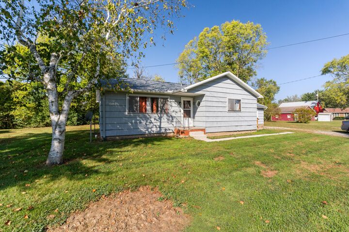 Property Photo:  417 N Front Street  OH 43332 