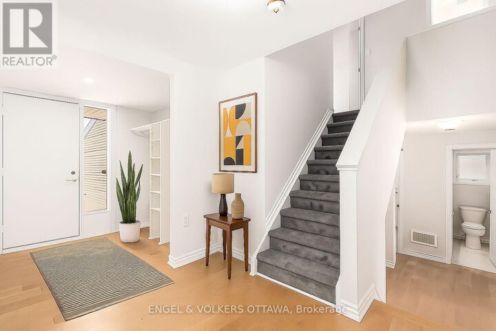 Property Photo:  123 Tripp Crescent  ON K2J 1M5 