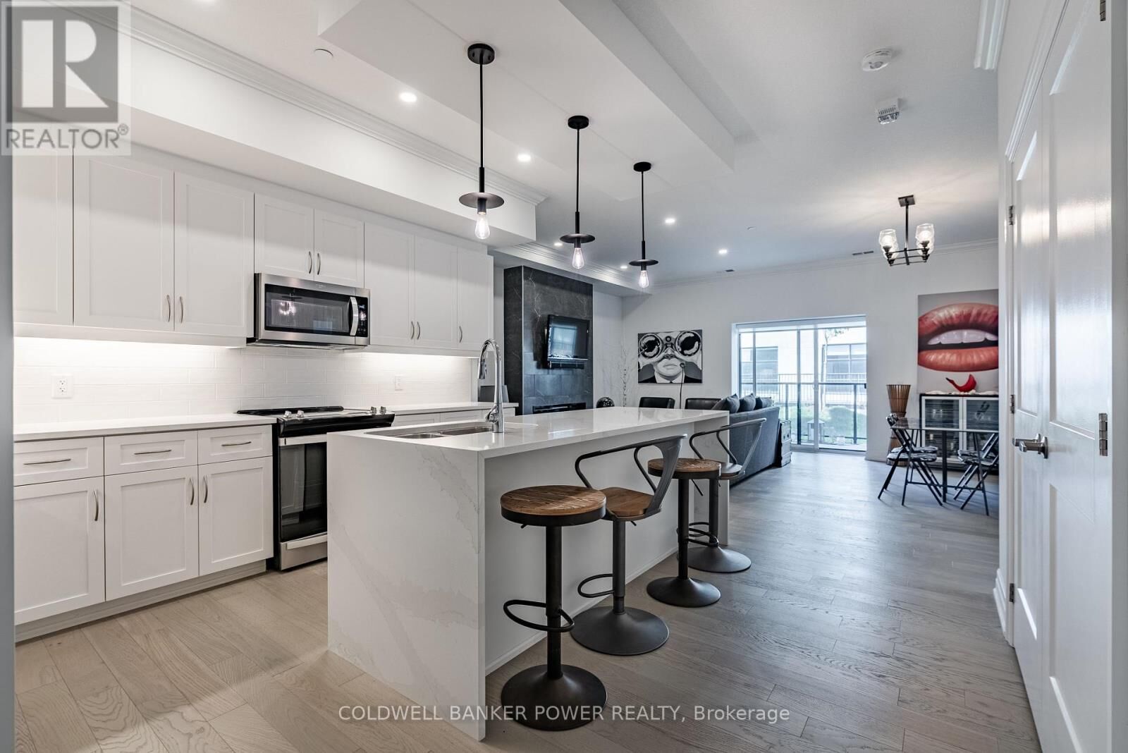 Property Photo: 480 Callaway Road 105 ON N6G 0Z2