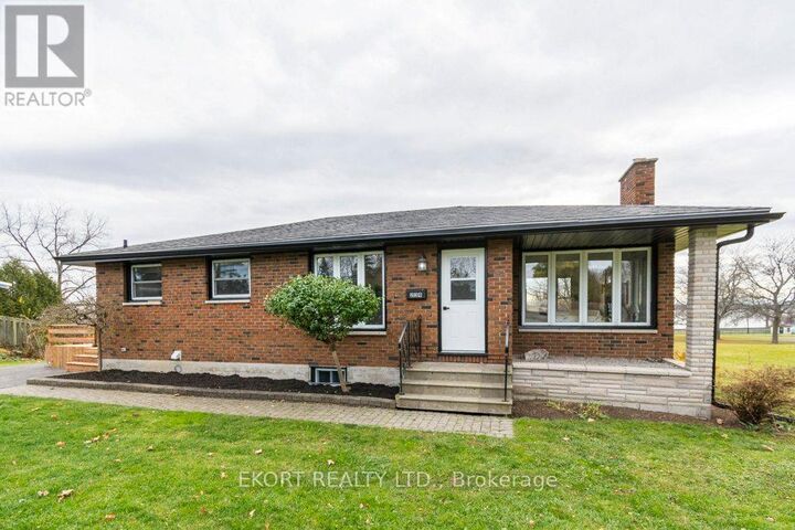239 Dundas Street West  Belleville (Belleville Ward) ON K8P 1A9 photo