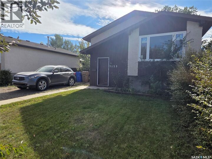 Property Photo:  7123 Lanigan Drive  SK S4X 3Y1 