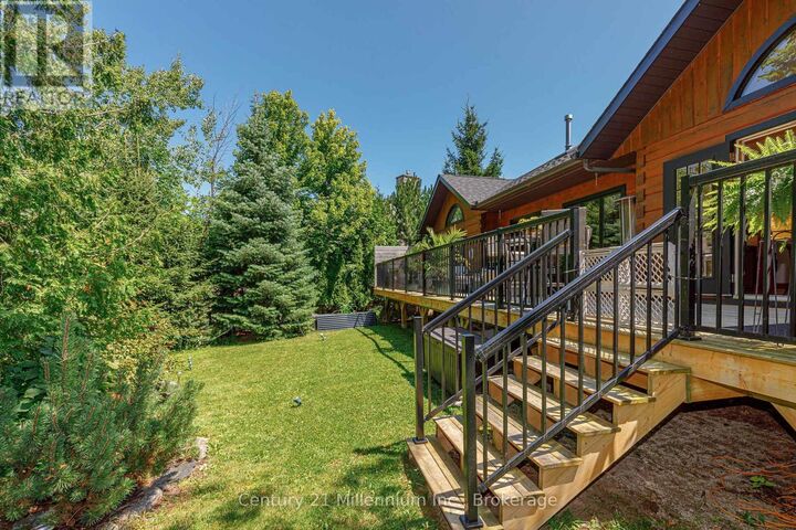 Property Photo:  108 Cortina Crescent  ON L9Y 3Z2 