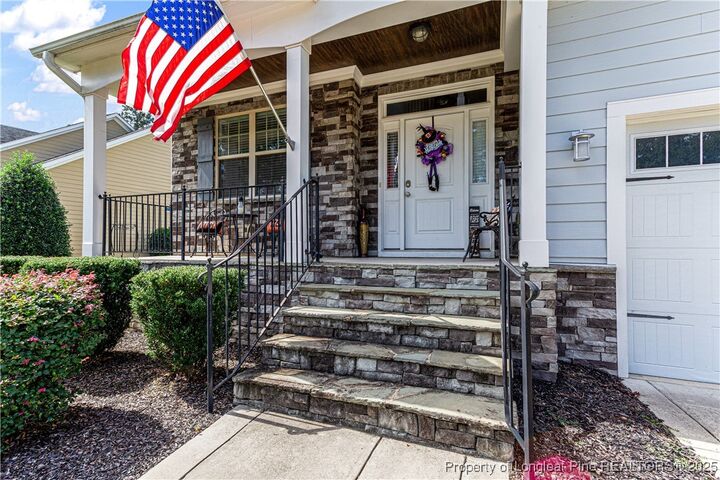 Property Photo: 2631 Thorngrove Court NC 28303