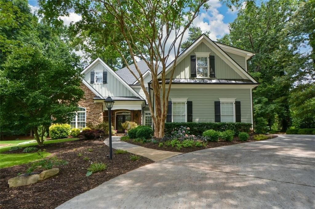 Property Photo:  700 Broadlands Lane  GA 30127 