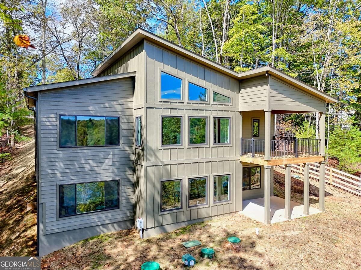 Property Photo:  11 Falcon Drive  GA 30512 