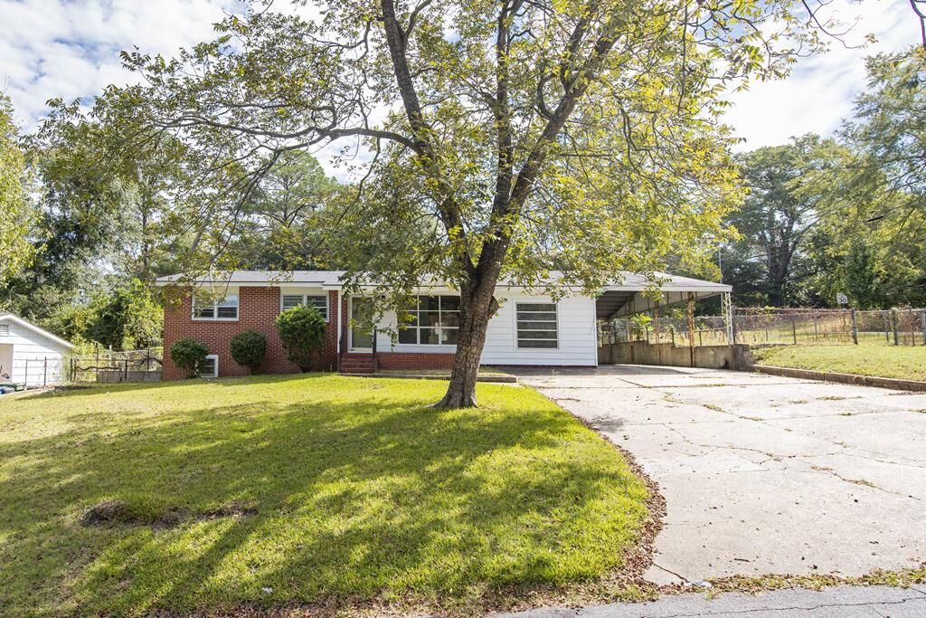 Property Photo:  1536 Edgechester Avenue  GA 31907