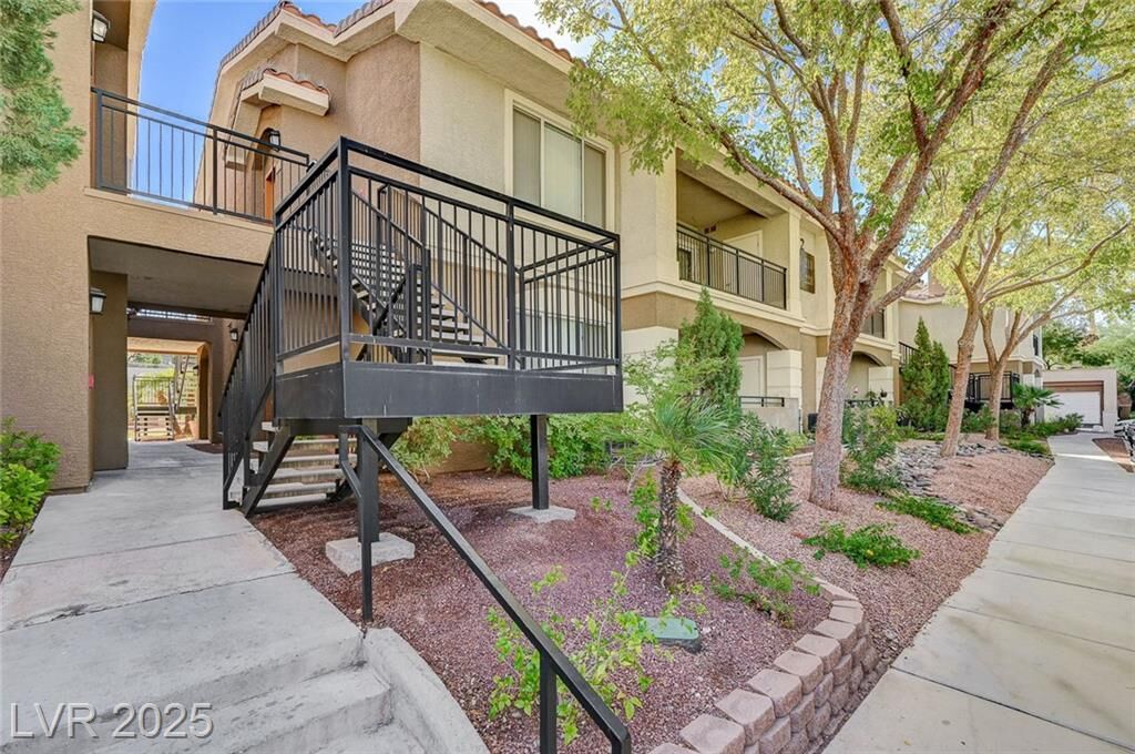 Property Photo: 2900 Sunridge Heights Parkway 214 NV 89052