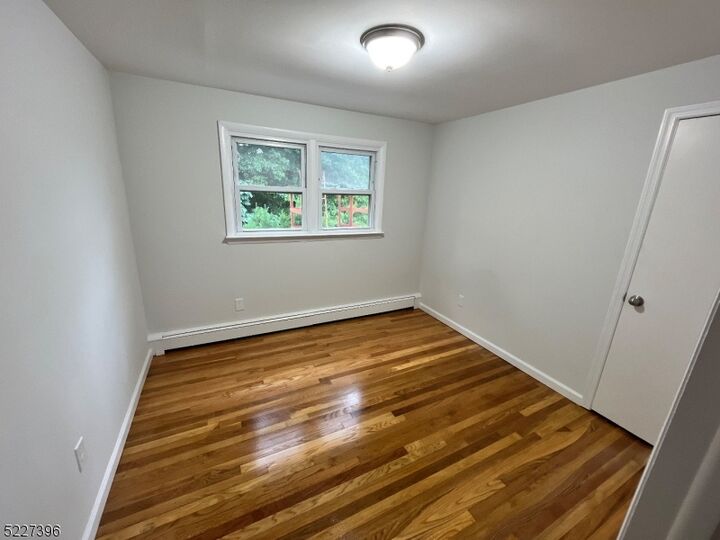 434 Richmond St  Elizabeth City NJ 07202 photo