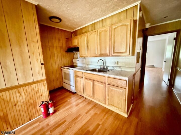 Property Photo: 254 Clove Rd H NJ 07827