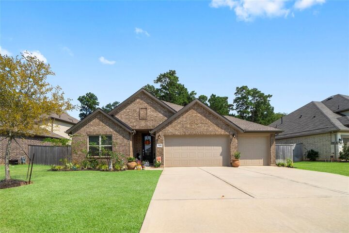Property Photo: 725 Ivory Creek Court TX 77378