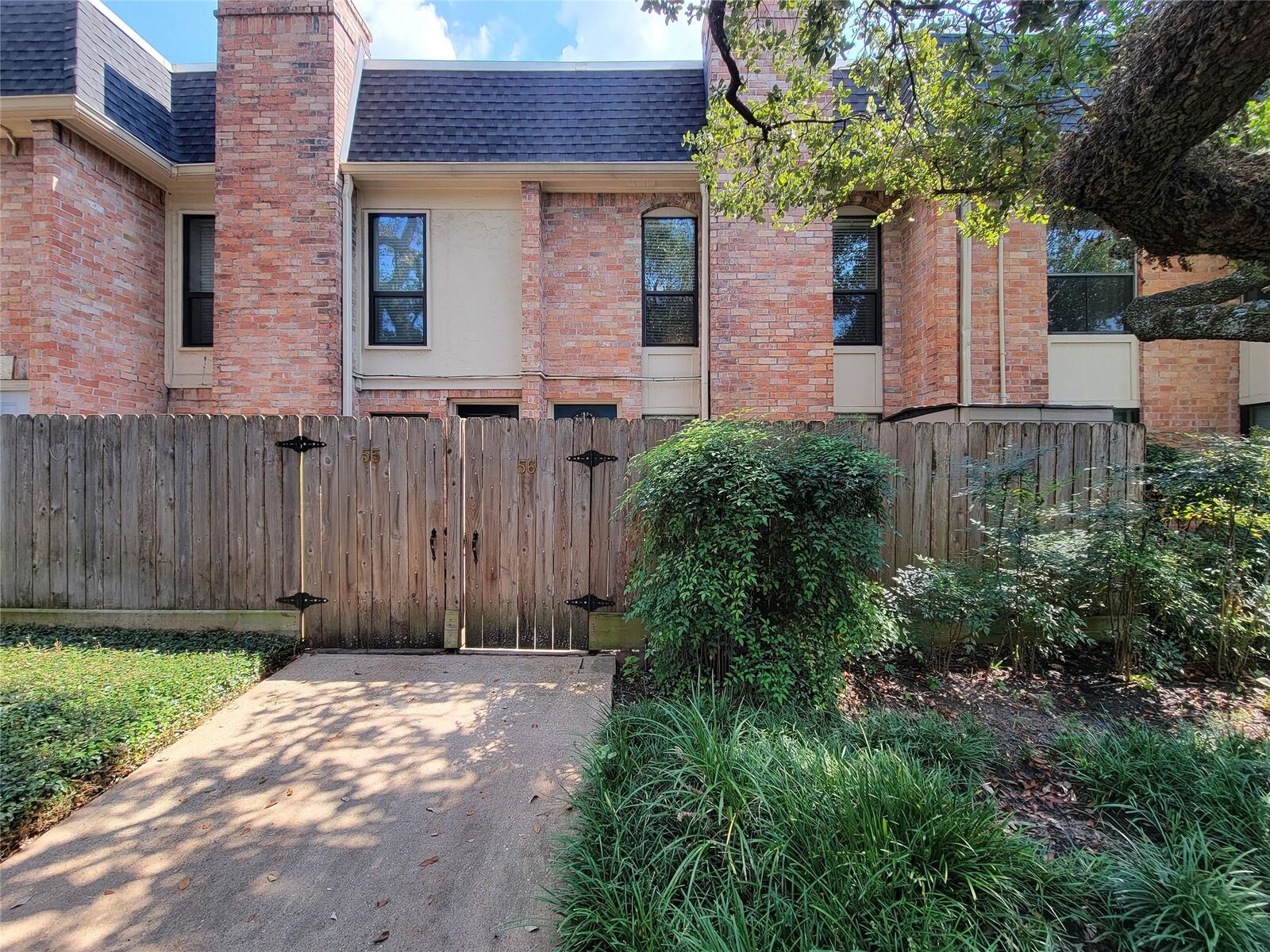 Property Photo: 1601 S Shepherd Drive 56 TX 77019