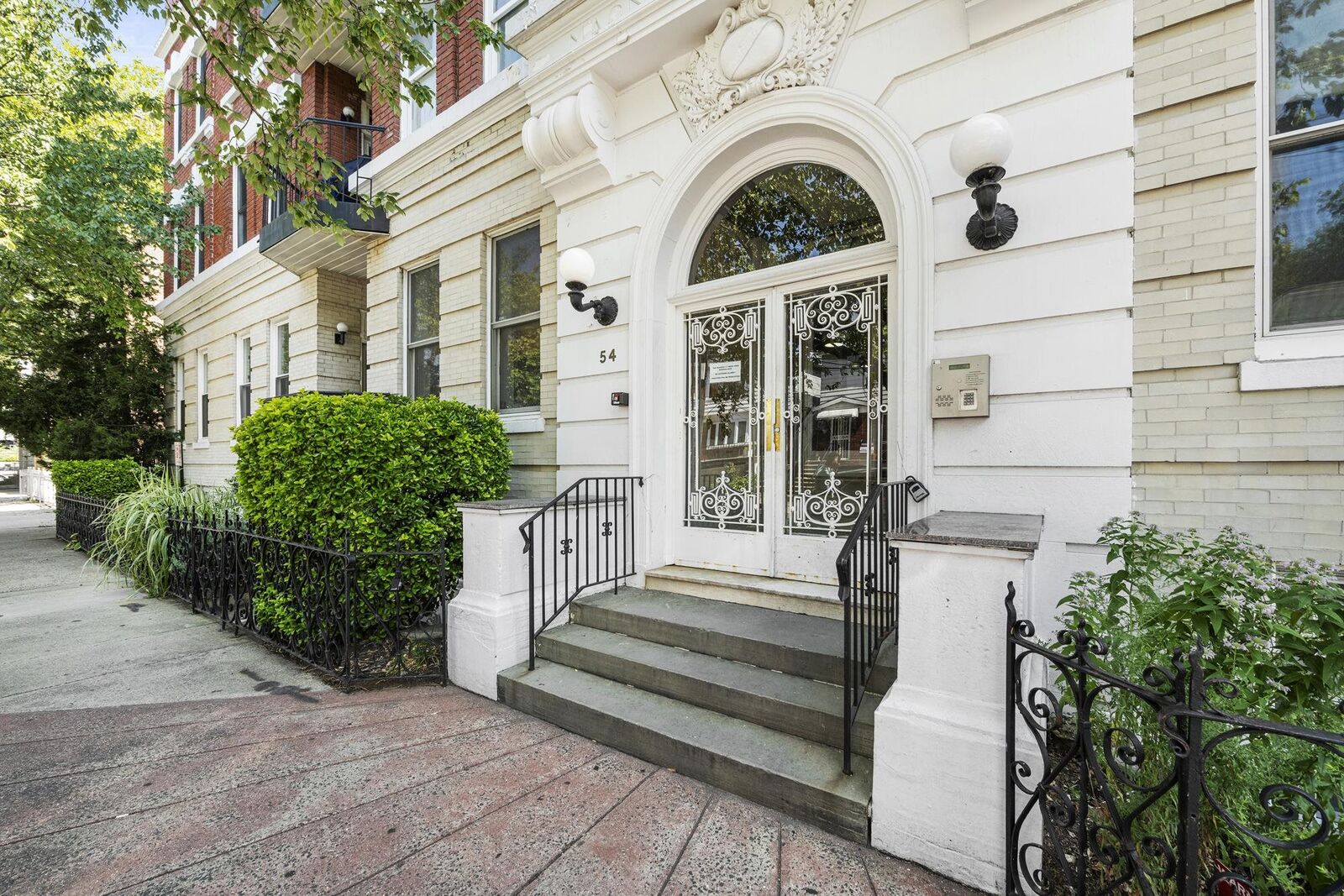 Property Photo: 54 Magnolia Ave 1*5 NJ 07306