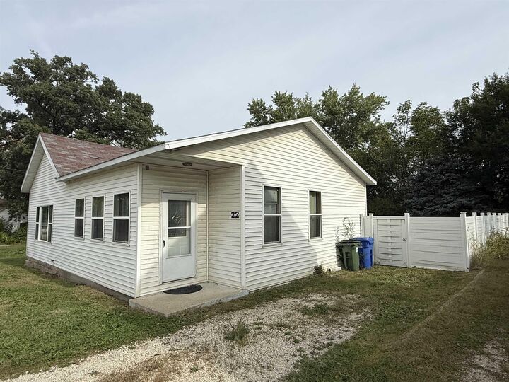 Property Photo:  22 Charles City Road  IA 50658 
