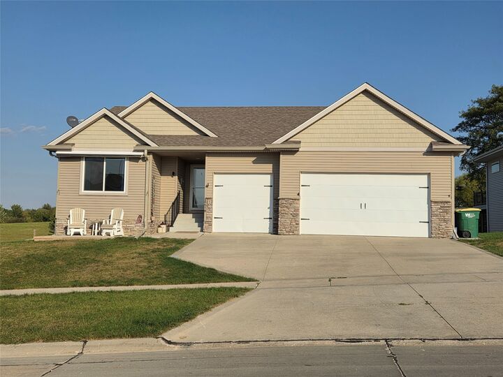 106 S 20th Street  Indianola IA 50125 photo