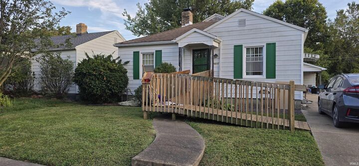 1615 Monroe Avenue  Evansville IN 47714 photo