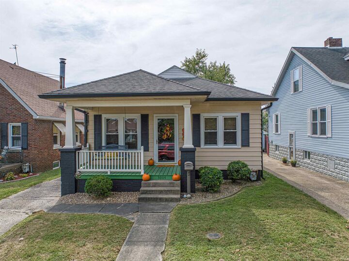 Property Photo:  3004 W Michigan Street  IN 47712 