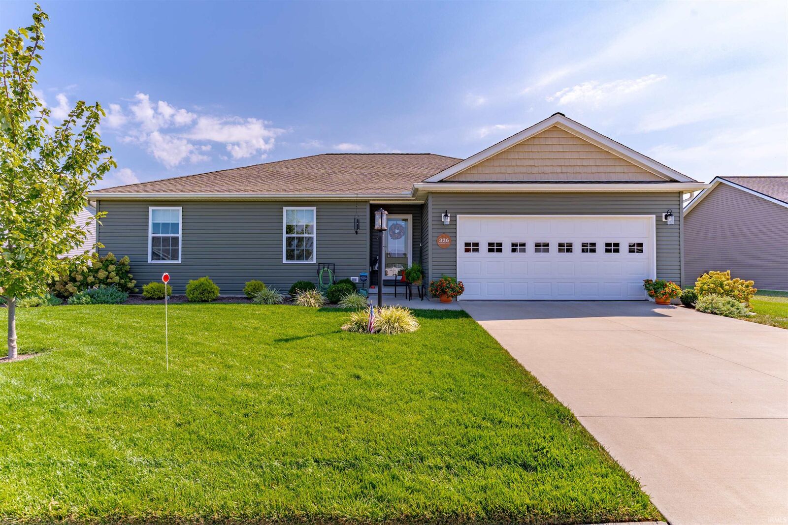 Property Photo:  326 Wabash Circle  IN 47610 
