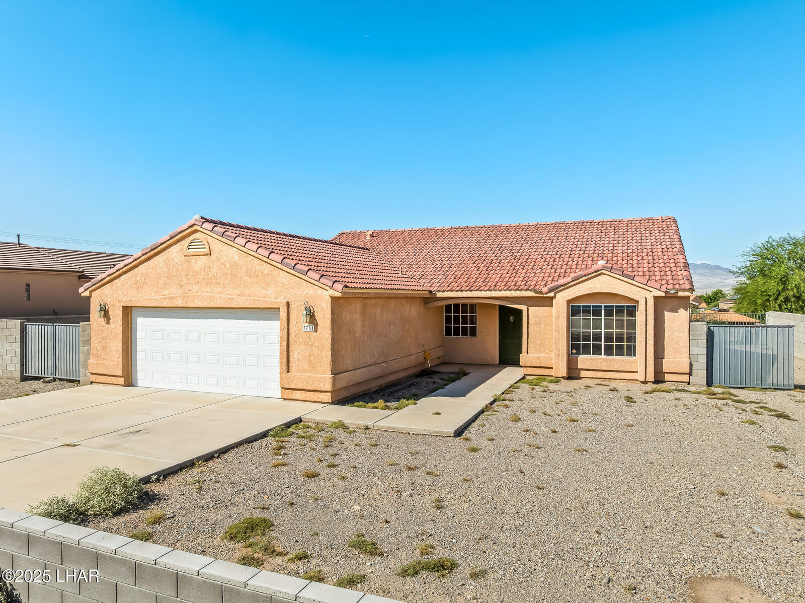 Property Photo:  3741 May St  AZ 86442 