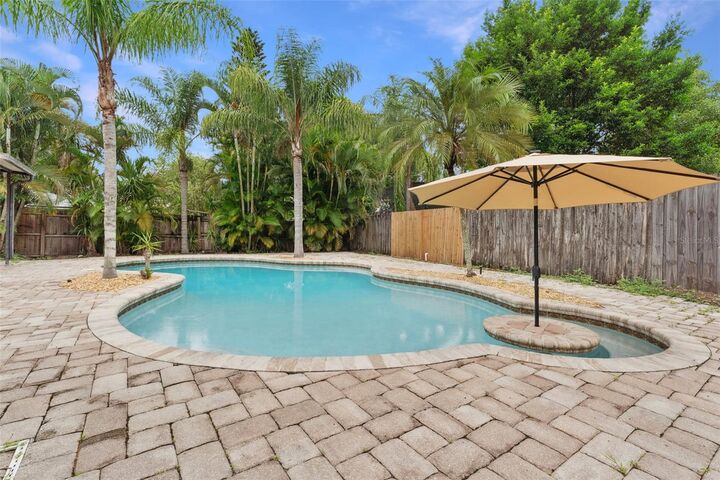 Property Photo:  8445 Indian Wells Court  FL 32819 