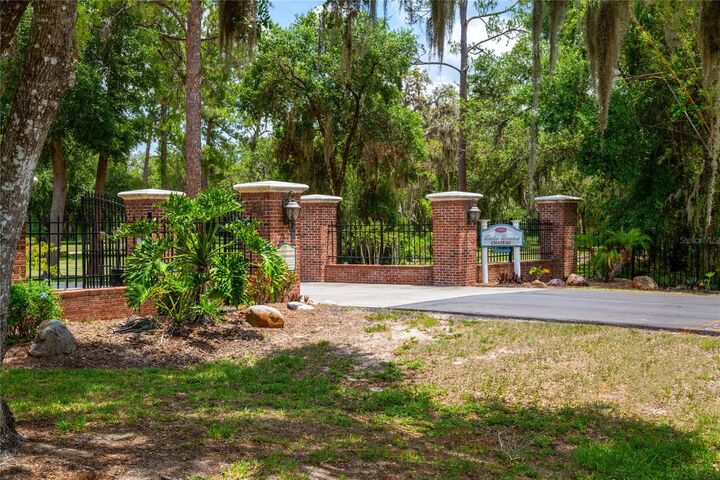 Property Photo: 11450 Nellie Oaks Bend FL 34711