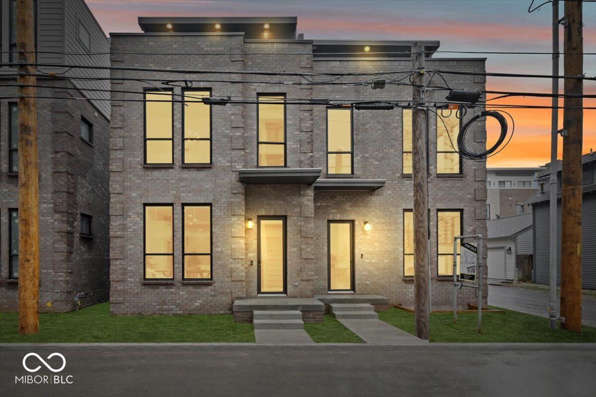 Property Photo:  513 Leon Street  IN 46204 