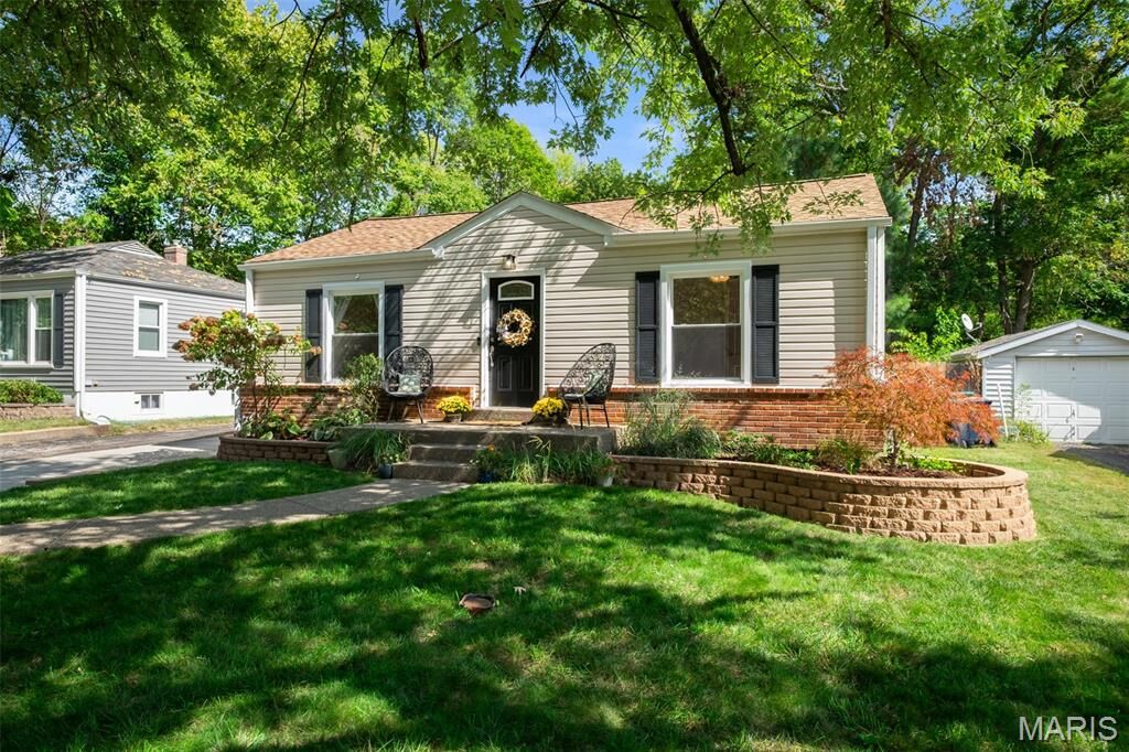 Property Photo: 904 Trellis Lane MO 63122