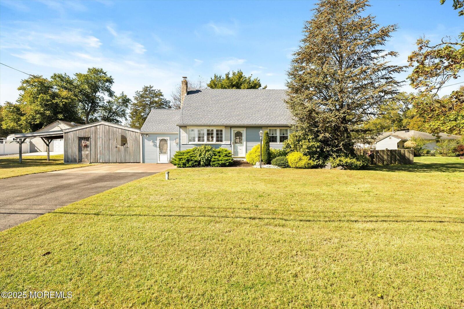 Property Photo:  3 Applegate Lane  NJ 08533