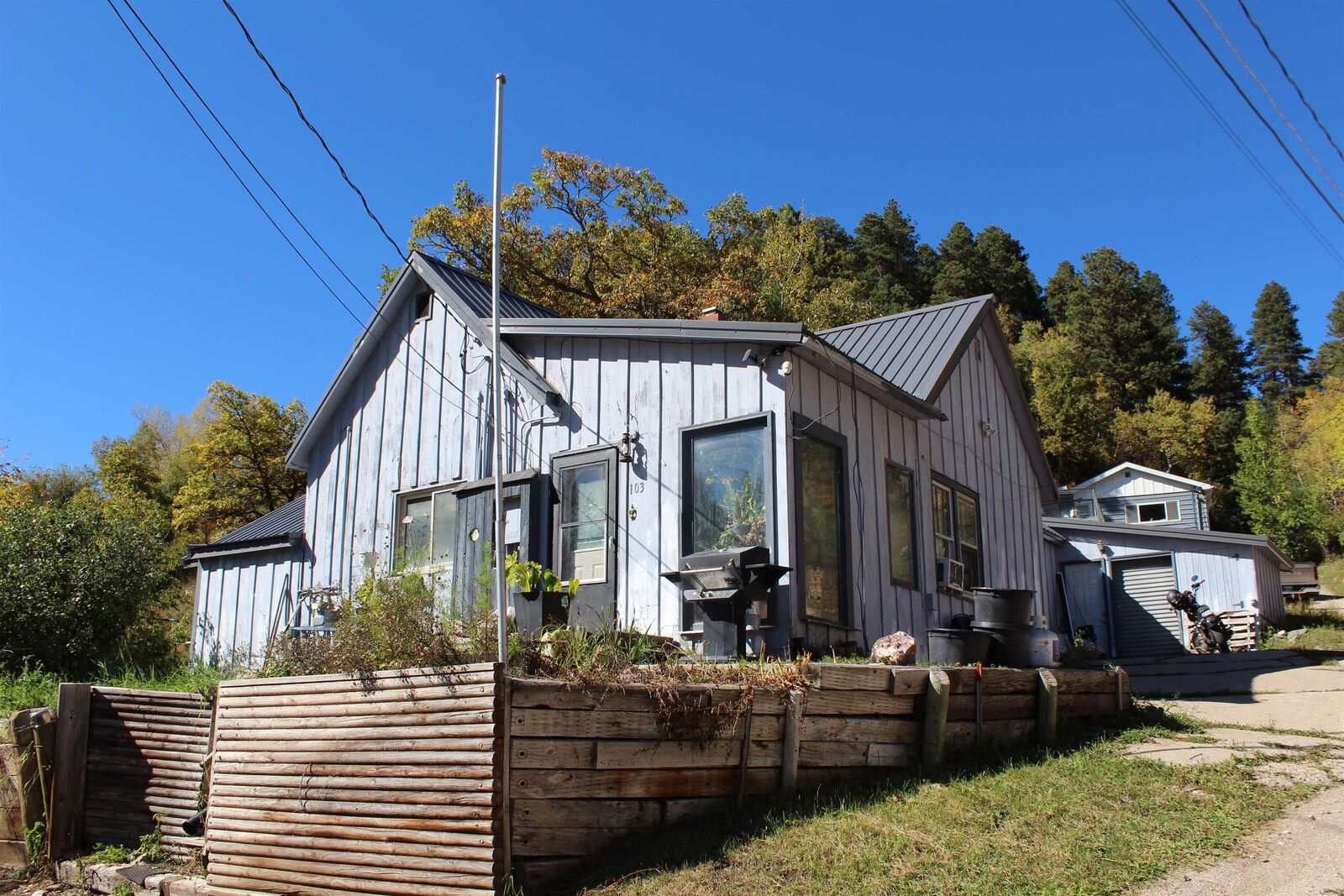 Property Photo: 103 Pocket Gulch Avenue SD 57754