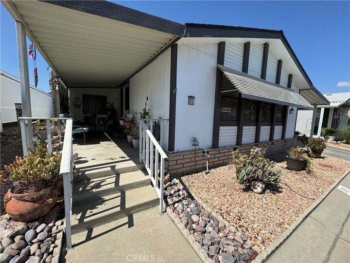 Property Photo:  24600 Mountain 87  CA 92544 