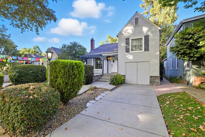 Property Photo:  1825 Markham Way  CA 95818 