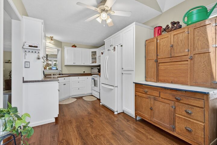 Property Photo: 434 Hickman Shores Rd TN 37058