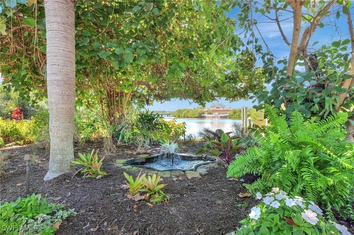 Property Photo:  193 Cocohatchee Street  FL 34110 