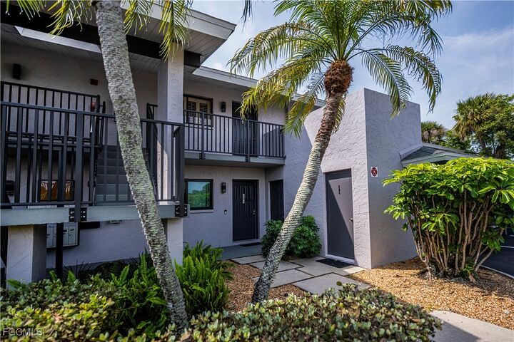 Property Photo:  808 Cape Coral Parkway W 204  FL 33914 