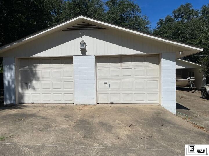 Property Photo:  214 Boles Street  LA 71269 