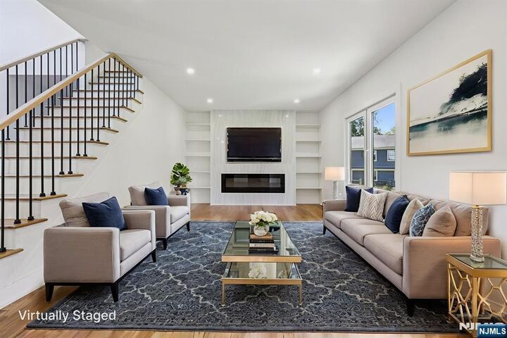 Property Photo:  65 New Street  NJ 07401 
