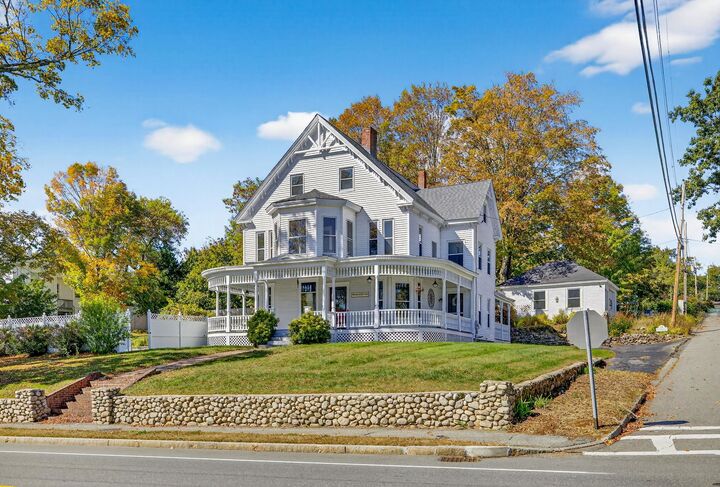 84 East Broadway Street  Derry NH 03038 photo