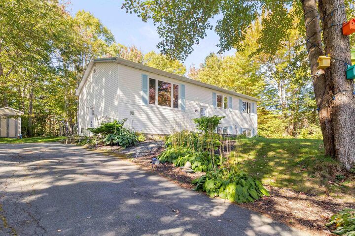 Property Photo: 49 Pinetree Crescent NS B3Z 1K4
