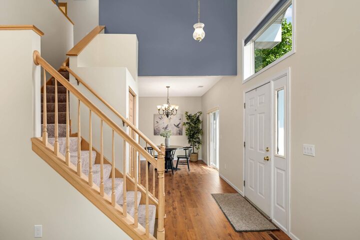 Property Photo: 537 Woodduck Drive L MN 55125