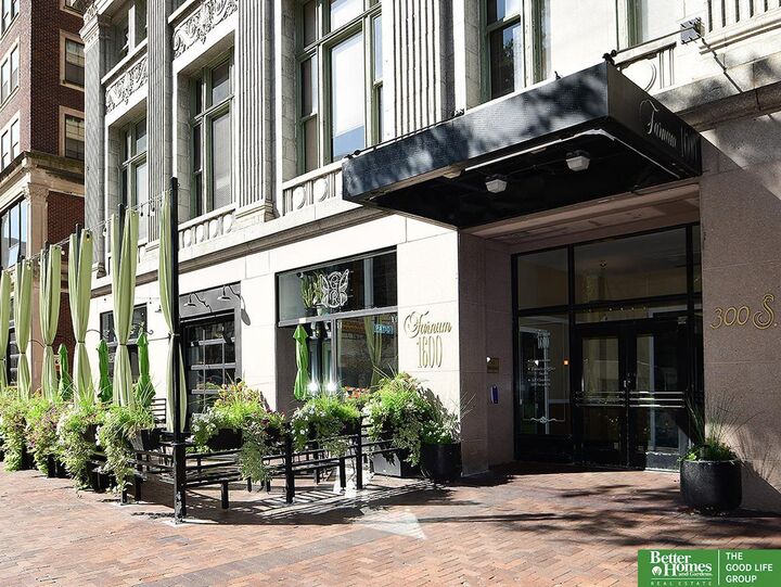 Property Photo:  300 S 16 Street 602  NE 68102 