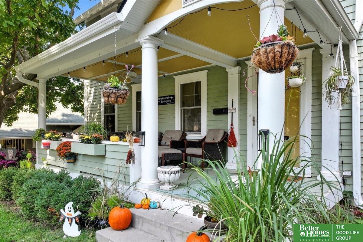 Property Photo:  5118 California Street  NE 68132 