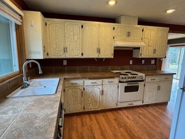 Property Photo: 1737 NE Wells Acres Road OR 97701