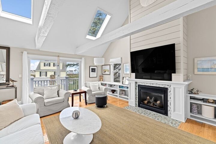 Property Photo:  7 Borden Road  MA 02066 