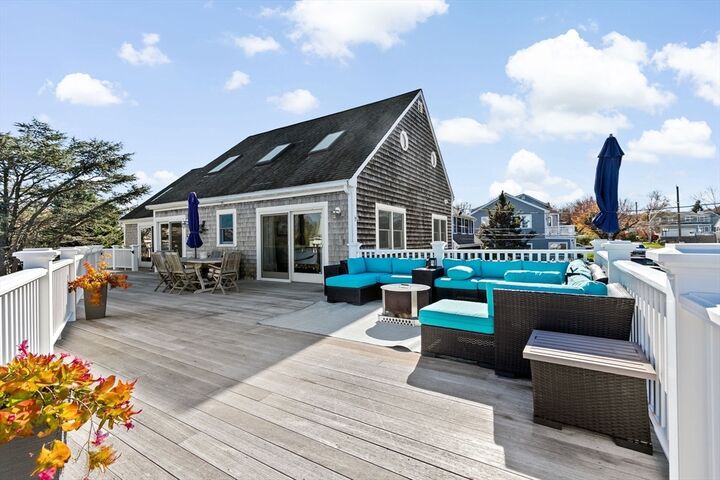 Property Photo:  7 Borden Road  MA 02066