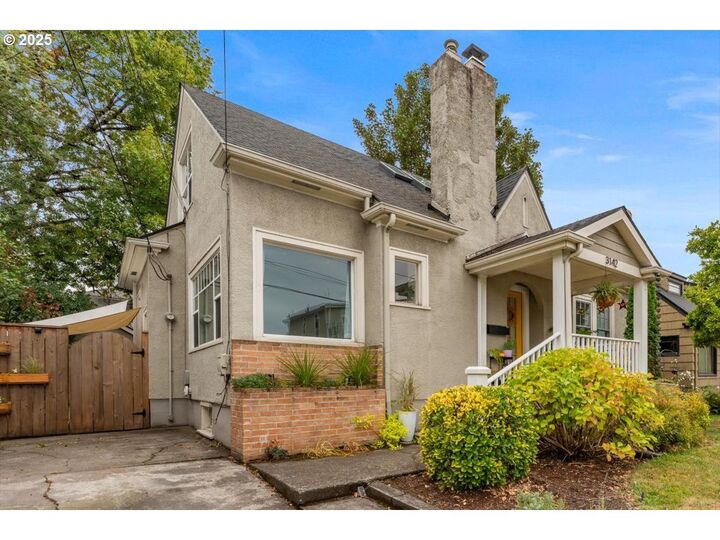 3142 NE Wasco St  Portland OR 97232 photo