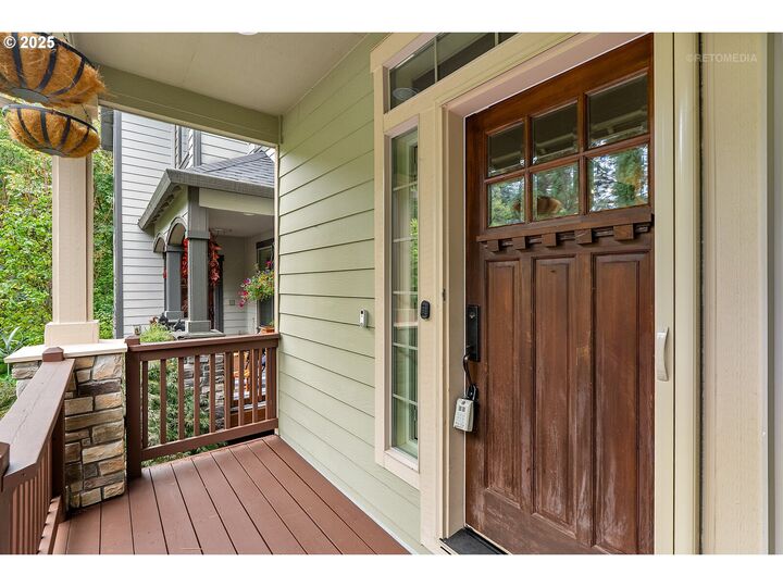 Property Photo:  865 SW 90th Ave  OR 97225 