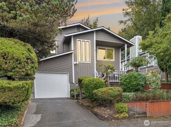 Property Photo:  5258  17 Ave  SW  WA 98106 