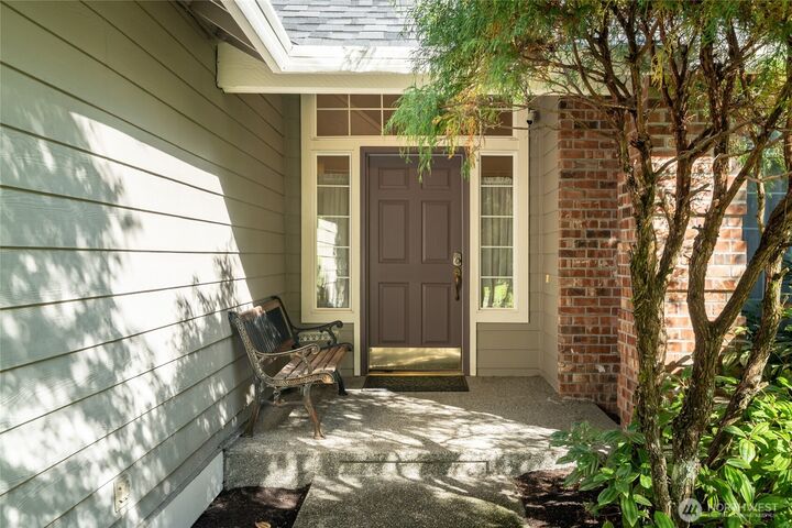 Property Photo:  625  191st Street SW  WA 98036 