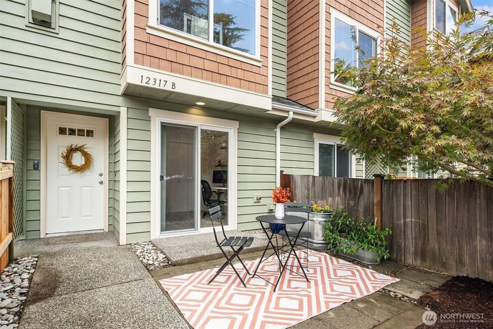 Property Photo: 12317 10th Place NE B WA 98125